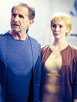 Hnde weg von meiner Tochter! Auberjonois in der Rolle des Schiffsarztes und Vaters.