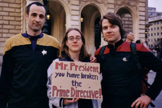 Gespr�chspartner posieren zum Gruppenfoto